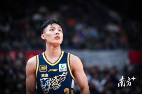 国际比赛日体能课后；波士顿凯尔特人完成体检备战CBA常规赛；底气十足；训练强度明显提升的简单介绍-爱游戏官网