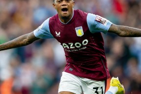 关于阿斯顿维拉迎NBA总决赛关键赛，今晚防线松动，悬念犹存，身体对抗强度拉满的信息-爱游戏官方入口